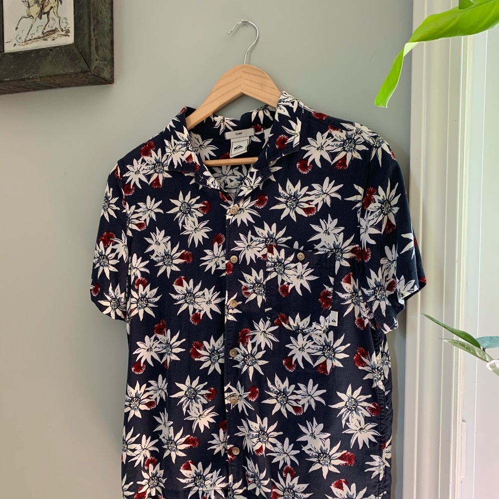 Quiksilver camp shirt small women’s